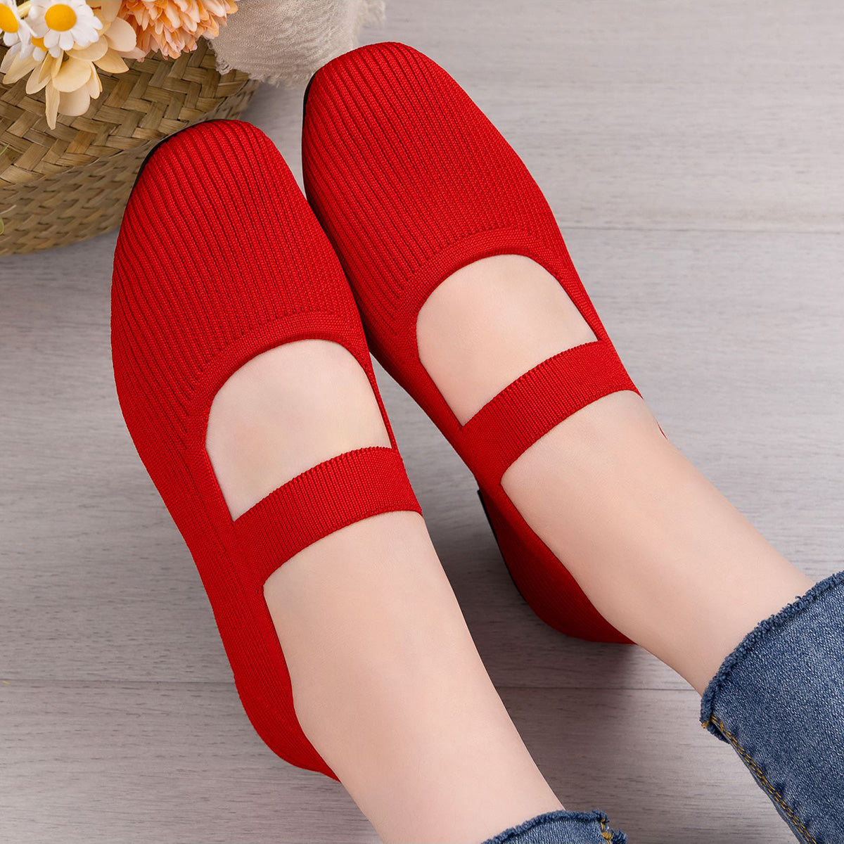 GifitoLuck Women’s Breathable Slip-On Casual Flats, Soft Sole Strap-on Shoes for Spring to Autumn, Comfortable Everyday Walking Gift for Mother's Day