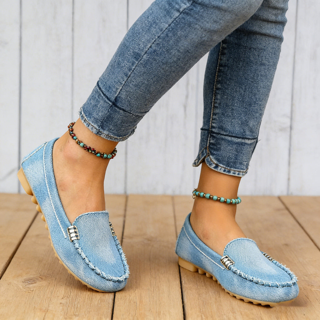 GifitoLuck Women’s Metal Stitch Loafers, Lightweight Slip-On Flat Moccasin Shoes for Spring 2026, Comfortable Everyday Walking Gift for Mum or Grandma