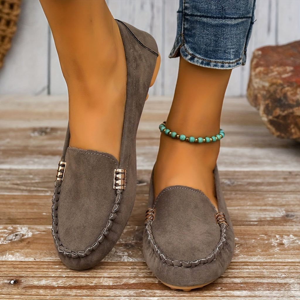 GifitoLuck Women’s Metal Stitch Loafers, Lightweight Slip-On Flat Moccasin Shoes for Spring 2026, Comfortable Everyday Walking Gift for Mum or Grandma