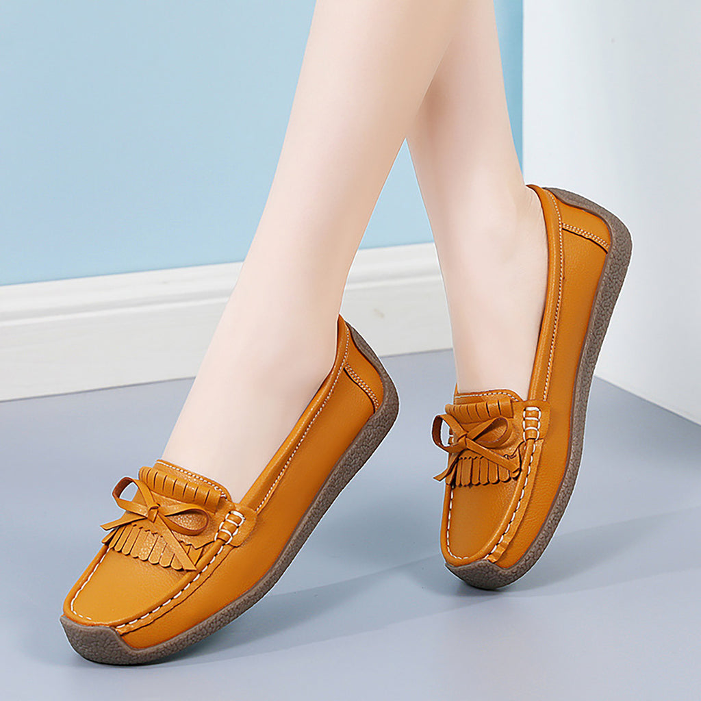 GifitoLuck Women’s Soft Leather Loafers with Tassel Bow, Lightweight Slip-On Flat Shoes, Cushioned Sole Casual Comfort Shoes, Thoughtful Gift for Mum or Grandma