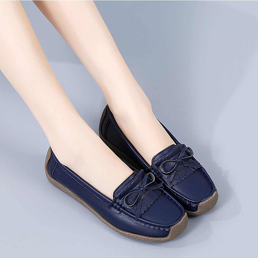 GifitoLuck Women’s Soft Leather Loafers with Tassel Bow, Lightweight Slip-On Flat Shoes, Cushioned Sole Casual Comfort Shoes, Thoughtful Gift for Mum or Grandma