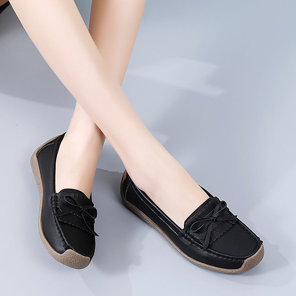 GifitoLuck Women’s Soft Leather Loafers with Tassel Bow, Lightweight Slip-On Flat Shoes, Cushioned Sole Casual Comfort Shoes, Thoughtful Gift for Mum or Grandma