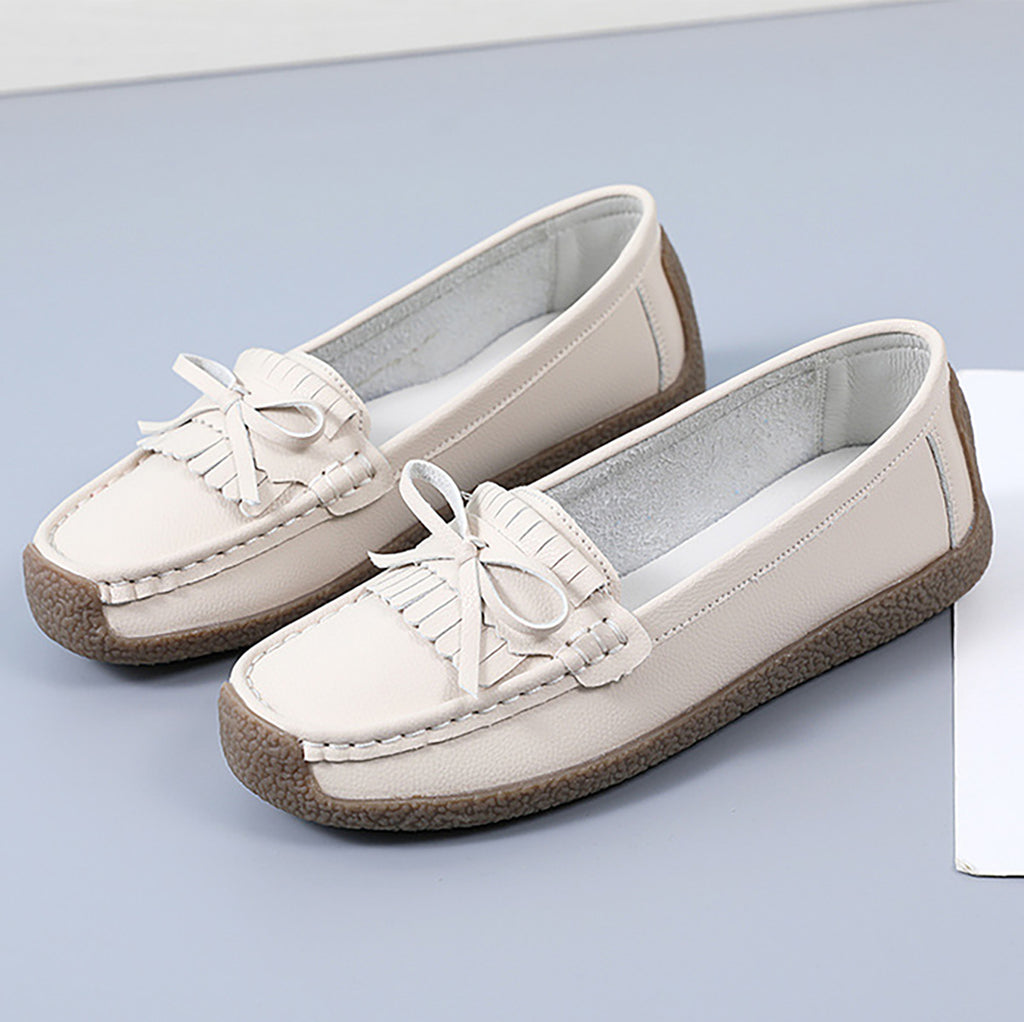 GifitoLuck Women’s Soft Leather Loafers with Tassel Bow, Lightweight Slip-On Flat Shoes, Cushioned Sole Casual Comfort Shoes, Thoughtful Gift for Mum or Grandma