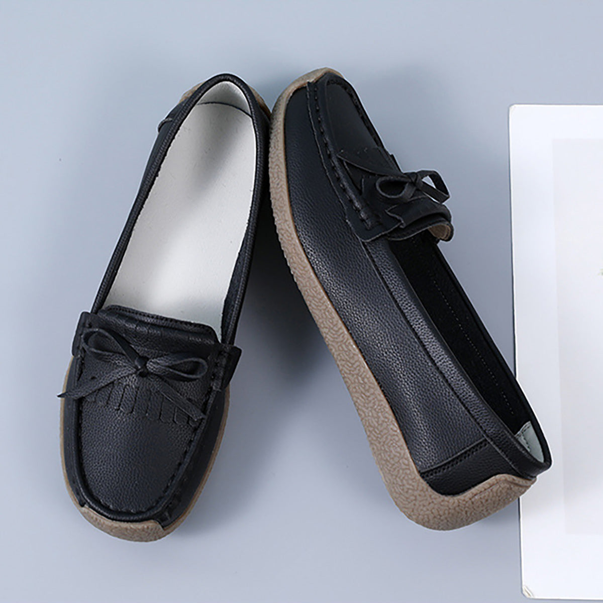 GifitoLuck Women’s Soft Leather Loafers with Tassel Bow, Lightweight Slip-On Flat Shoes, Cushioned Sole Casual Comfort Shoes, Thoughtful Gift for Mum or Grandma