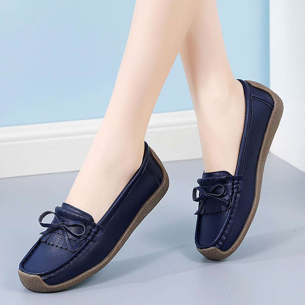 GifitoLuck Women’s Soft Leather Loafers with Tassel Bow, Lightweight Slip-On Flat Shoes, Cushioned Sole Casual Comfort Shoes, Thoughtful Gift for Mum or Grandma