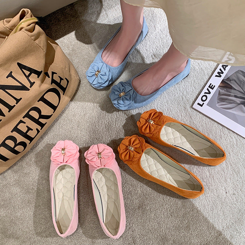 GifitoLuck Women’s Square Toe Flower Flats, Slip-On Bow Walking Shoes for Spring 2026, Thoughtful Gift for Mum or Grandma