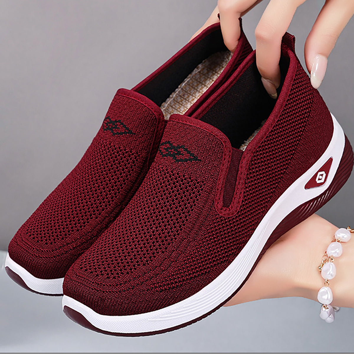 GifitoLuck Women’s Breathable Knit Slip-On Shoes, Lightweight Soft Sole Casual Comfort Loafers, Easy Everyday Walking Gift for Mum or Grandma
