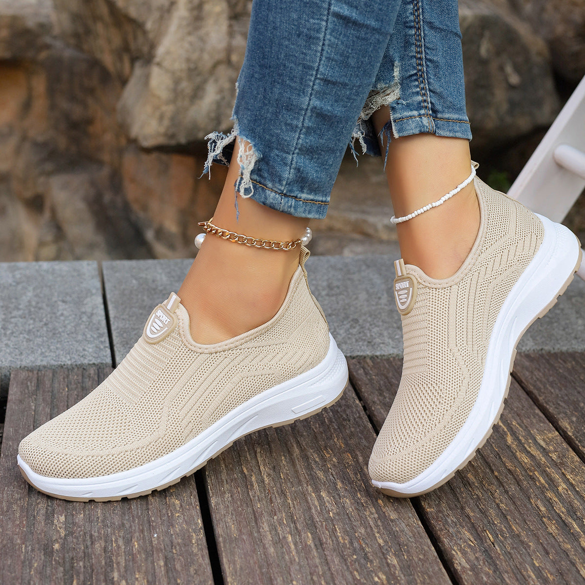 GifitoLuck Women’s Breathable Knit Slip-On Shoes, Lightweight Soft Sole Casual Comfort Trainers, Easy Everyday Walking Gift for Mum or Grandma