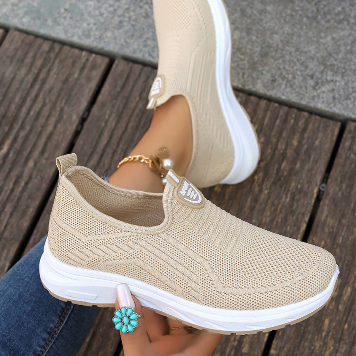 GifitoLuck Women’s Breathable Knit Slip-On Shoes, Lightweight Soft Sole Casual Comfort Trainers, Easy Everyday Walking Gift for Mum or Grandma