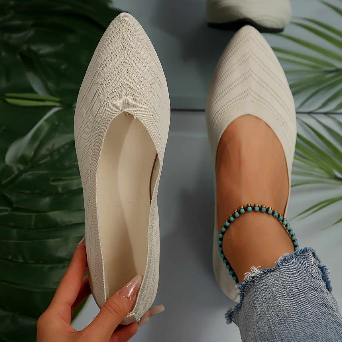 GifitoLuck Women’s Breathable Pointed Knit Flats, Lightweight Slip-On Casual Shoes for Spring 2026, Comfortable Everyday Walking Gift for Mum or Grandma