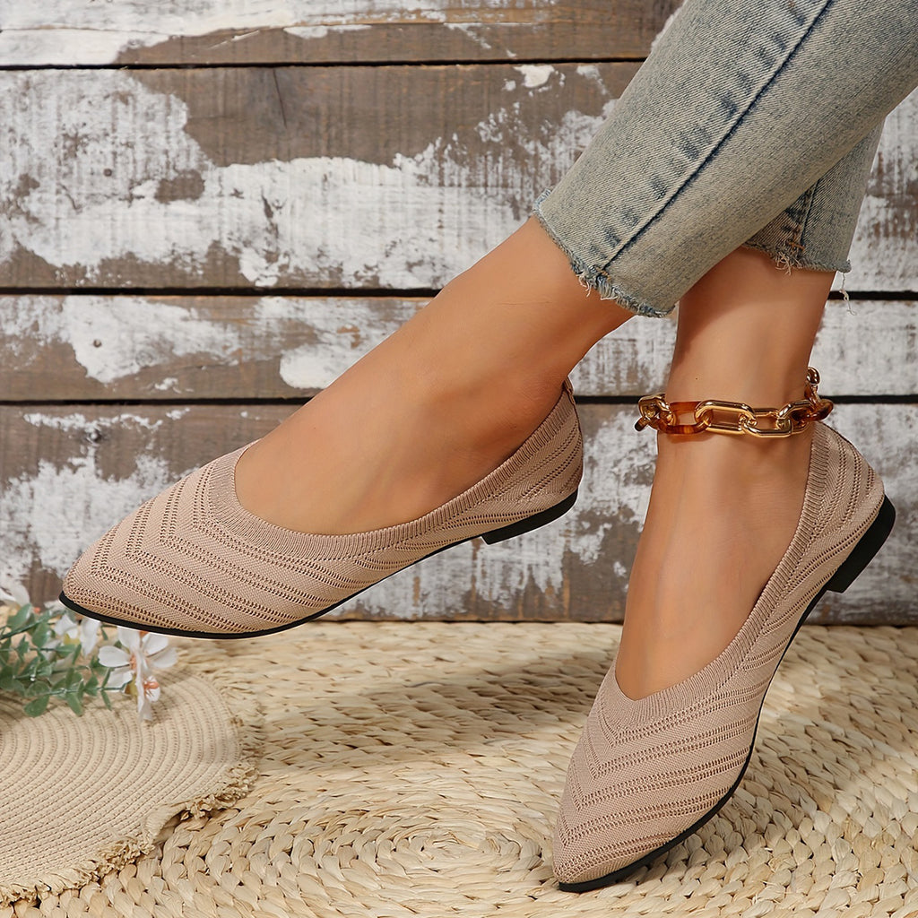 GifitoLuck Women’s Breathable Pointed Knit Flats, Lightweight Slip-On Casual Shoes for Spring 2026, Comfortable Everyday Walking Gift for Mum or Grandma