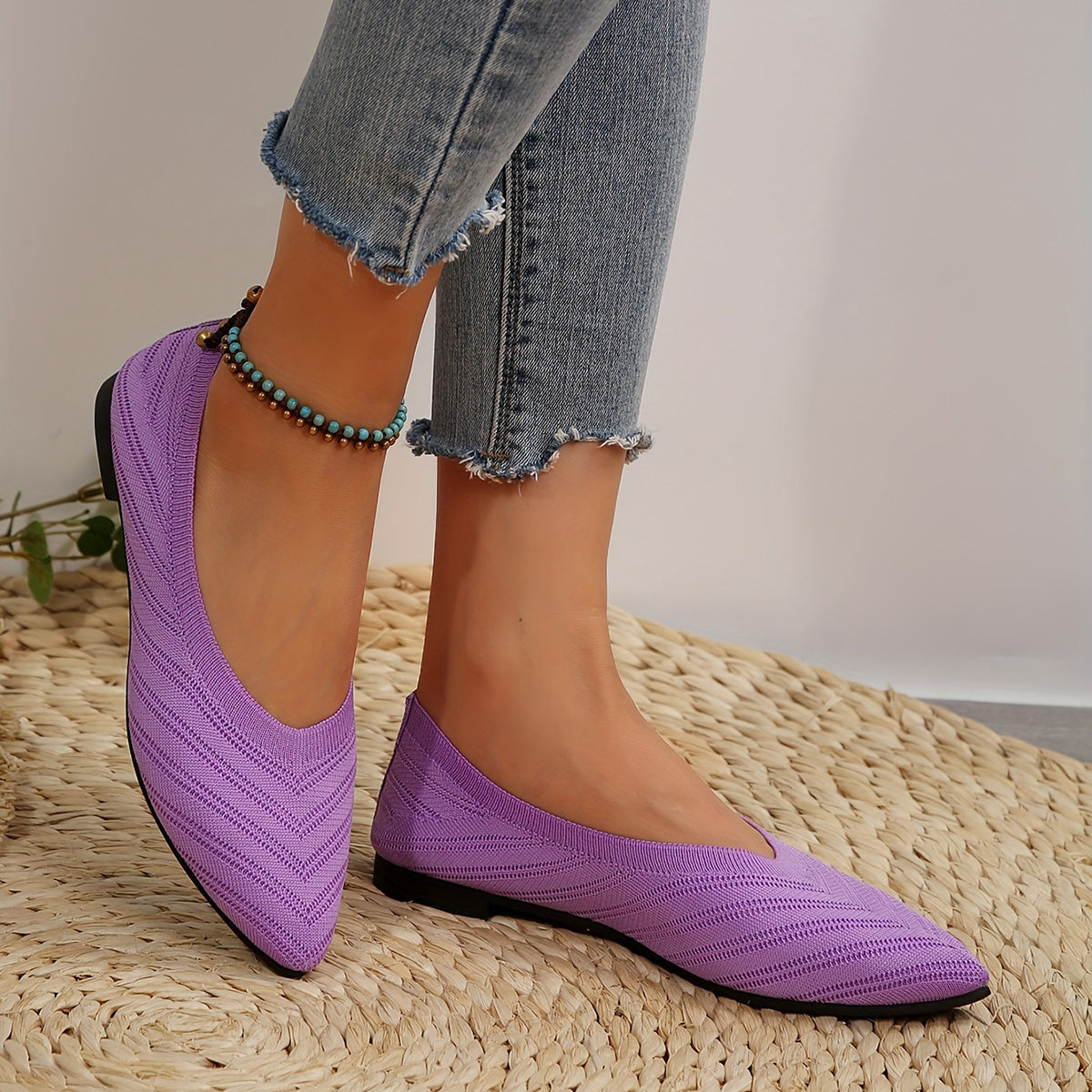 GifitoLuck Women’s Breathable Pointed Knit Flats, Lightweight Slip-On Casual Shoes for Spring 2026, Comfortable Everyday Walking Gift for Mum or Grandma