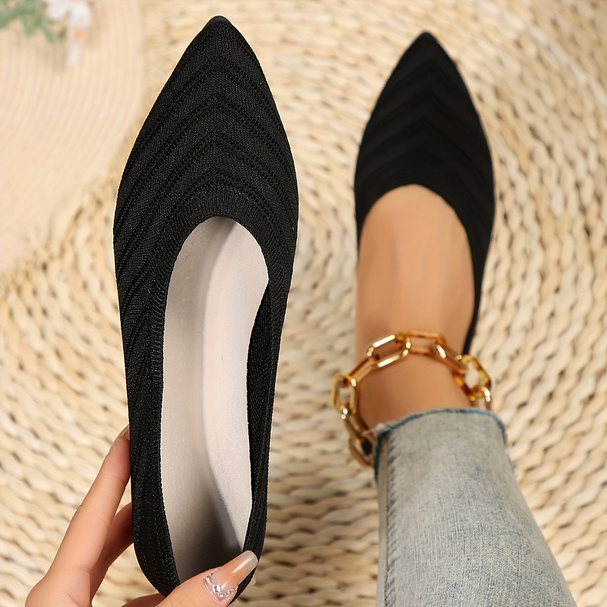 GifitoLuck Women’s Breathable Pointed Knit Flats, Lightweight Slip-On Casual Shoes for Spring 2026, Comfortable Everyday Walking Gift for Mum or Grandma