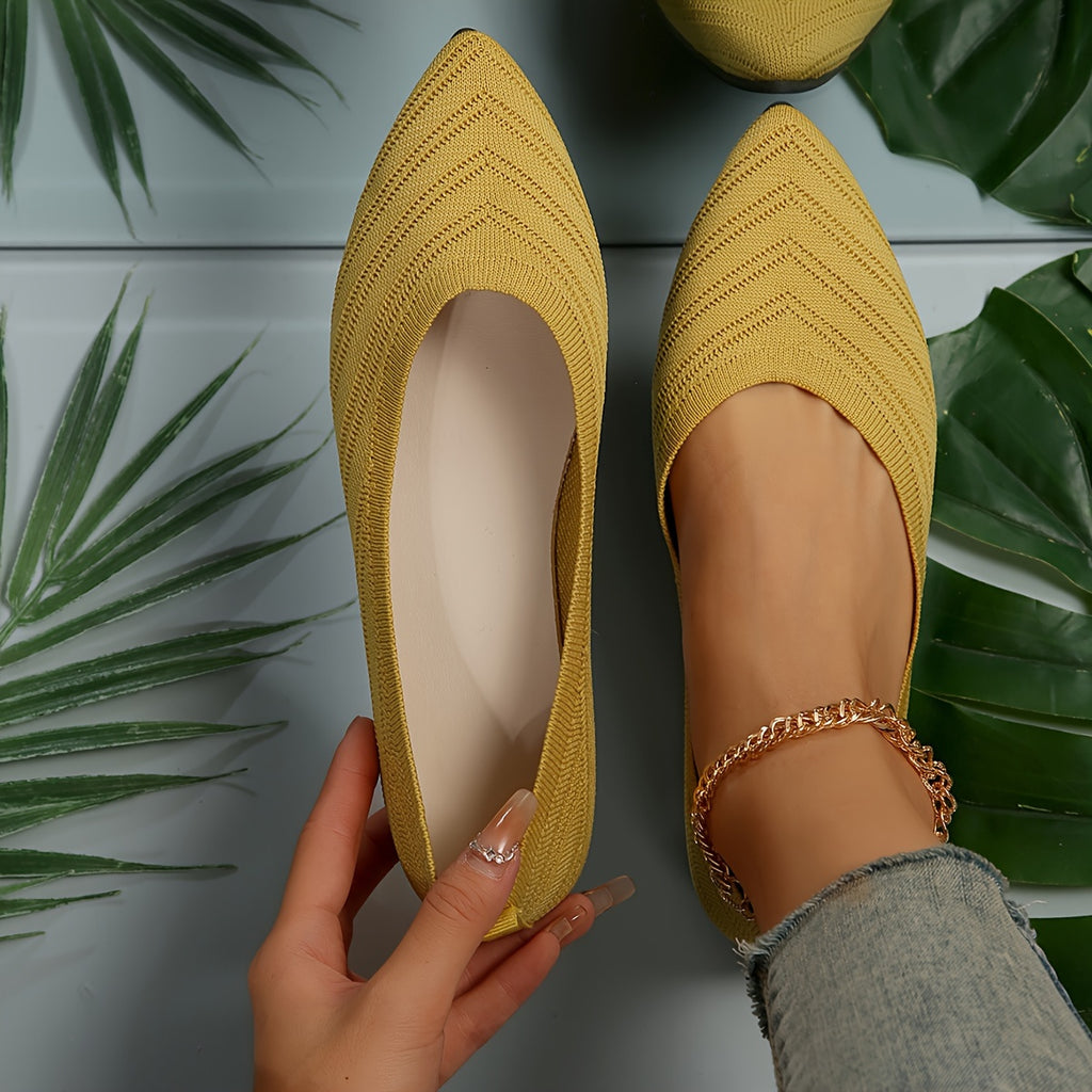 GifitoLuck Women’s Breathable Pointed Knit Flats, Lightweight Slip-On Casual Shoes for Spring 2026, Comfortable Everyday Walking Gift for Mum or Grandma